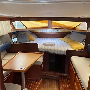 Hotel en barco Barco Acogedor - Cosy Boat -, Barcelona