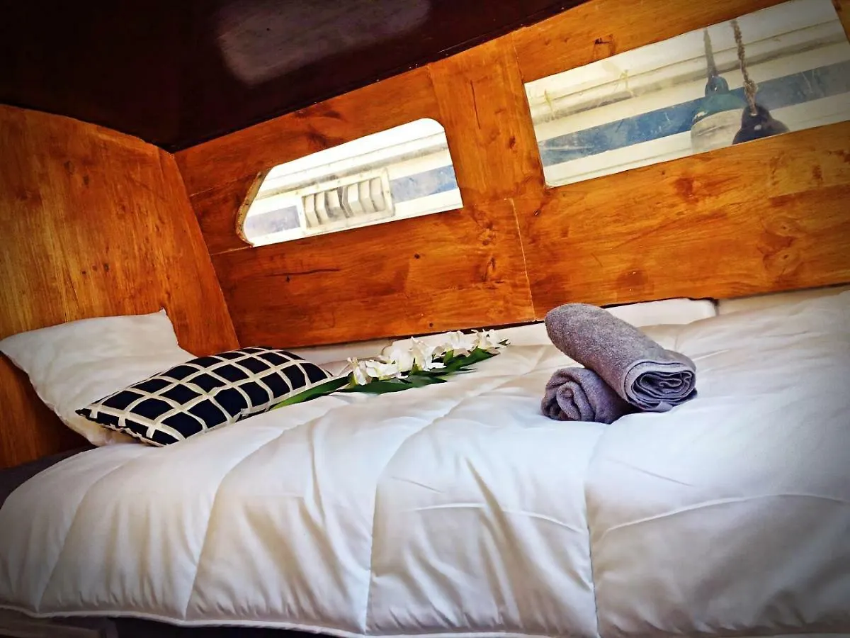 Hotel en barco Unique Rental - Boat In Port Forum Barcelona