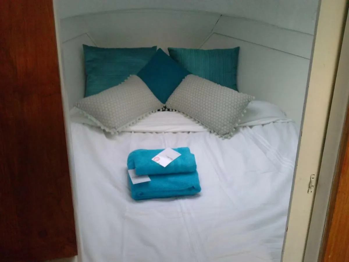 Unique Rental - Boat In Port Forum 바르셀로나